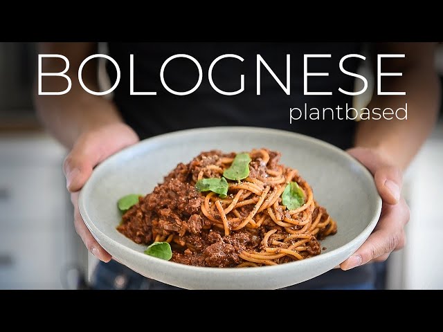 Getting SAUCEY with this BOLOGNESE inspired vegan recipe