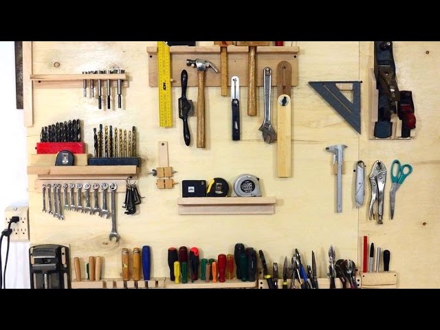 Wall tool holders for mallets and hand planes