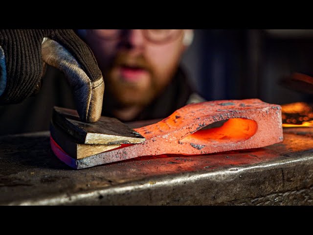 The Hamburger Technique: An Interesting Way of Forge Welding Edge Steel