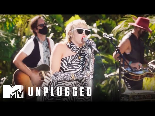 Miley Cyrus & The Social Distancers Perform “Gimme More” | Miley Cyrus Backyard Sessions