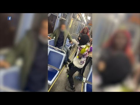 Thieves seen hitting man with wine bottle on CTA train | ABC7 Chicago