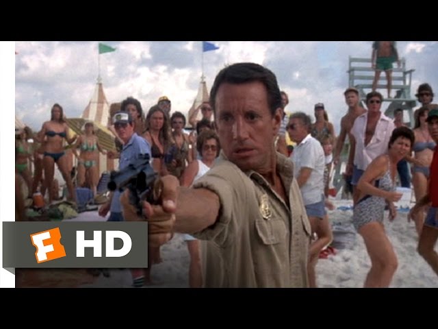 Jaws 2 (3/9) Movie CLIP - Everybody Out of the Water (1978) HD