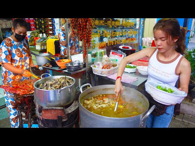 Since 1994 ! This Place Serves The BEST Beef Bone Soup, Steamed Organs & Grilled Beef | Street Food