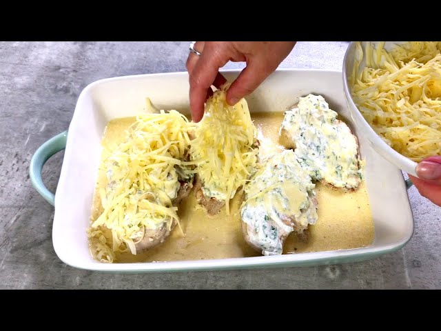 Simple recipe For juicy Chicken fillet in the oven - Gratinated Chicken fillet fast made!