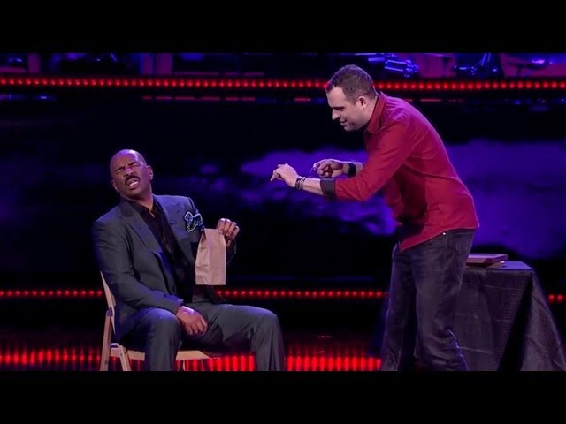 Steve Harvey gets TERRIFIED  by AMAZING mentalist | SHOWTIME AT THE APOLLO