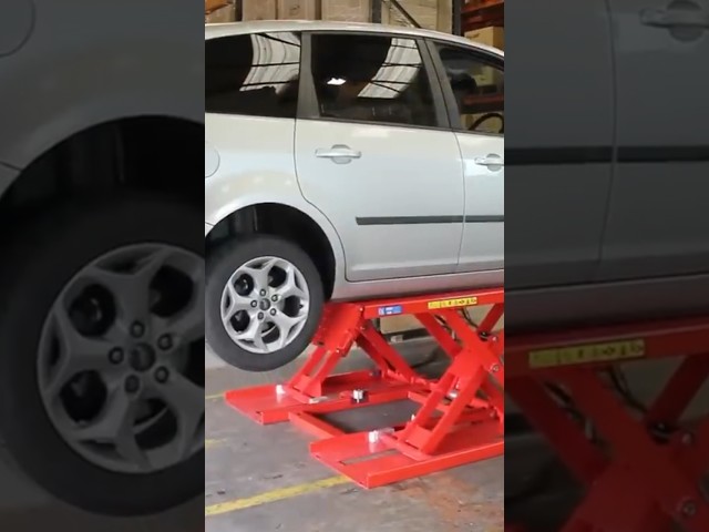 This Is How You Can Lift A Car !
