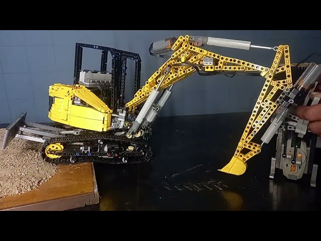 Extreme Lego Building, 9: 6 ton JCB Digging Trench