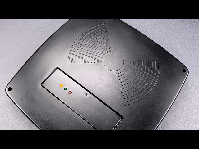 [1056] This Black Box Reads RFID Cards in Your Pocket