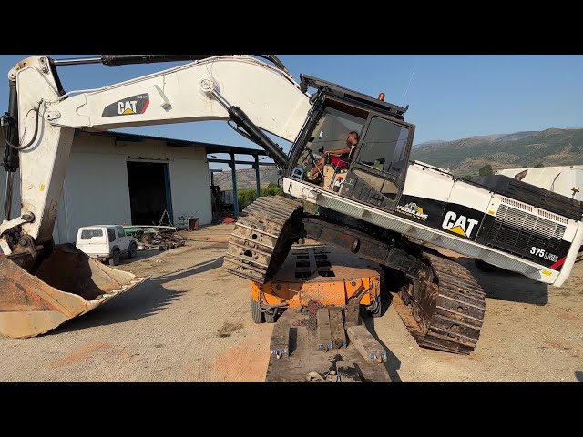 Transporting The Caterpillar 3?5 Excavator With Goldhofer Trailer - Fasoulas Heavy Transports - 4K