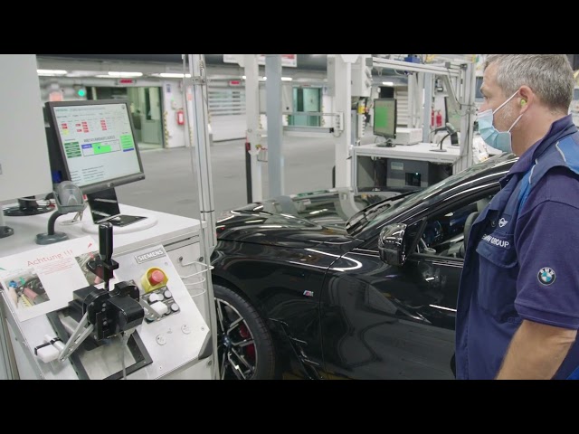 Produktion des ersten BMW i4 im BMW Group Werk München: Montage