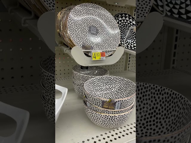 Walmart, I loves these plates & bowls, but didn’t buy them.
