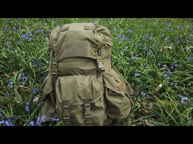 Bushcraft uk - Daypack Loadout - BUSHCRAFT UK DAYPACK - What's in my bag for the woods.