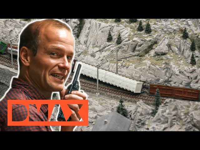 Entgleiste Züge in der Schweiz! | Die Modellbauer - Das Miniatur Wunderland | DMAX Deutschland