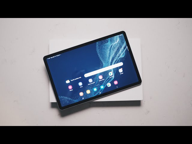 Samsung Galaxy Tab S8 Unboxing & Initial Impressions | Better than my iPad Air?