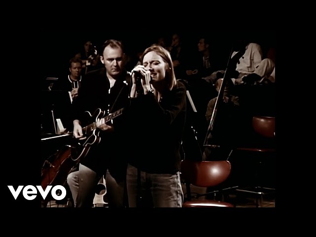 Portishead - All Mine (Live From The Roseland Ballroom NYC)