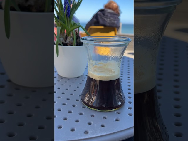 Standhaft: Kaffee im Weckglas! 😃👍 Gefunden in der Heimaat Bar in Binz