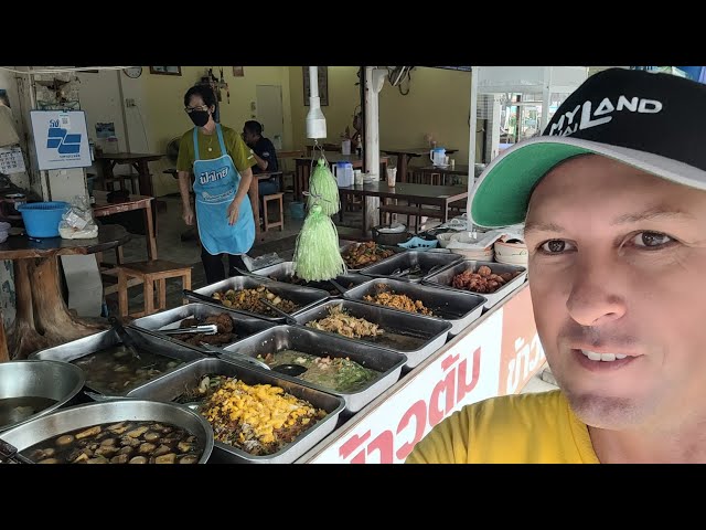 Ausgewogenes Thaifood Frühstück in Thailand für €1.50 pro Teller