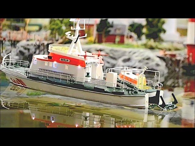 Seenotkreuzer BERLIN der DGzRS - Mikromodelle zu Gast im Miniatur Wunderland Hamburg
