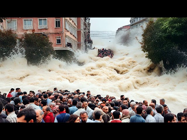 One of the worst floods in history! The city is washes away in Sirnak, Turkey