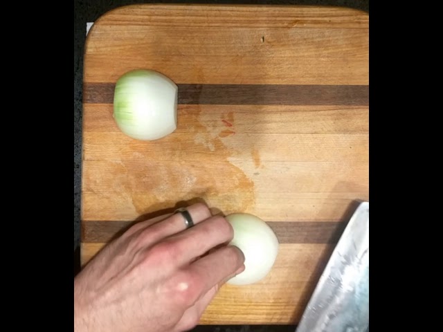 Onions with nakiri