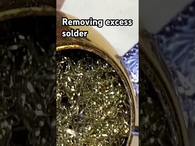 Removing Excess Solder #soldering #soldering_iron #electronics