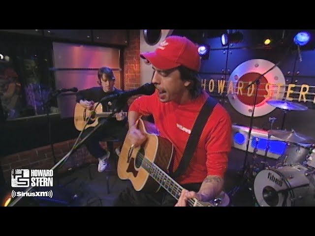 Foo Fighters “Monkey Wrench” (Acoustic) on the Howard Stern Show (2000)