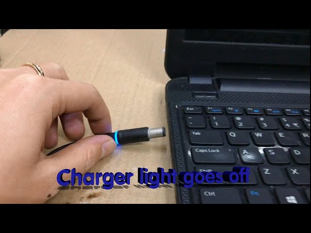 Dell Inspiron 3521 - Charger light goes off when  plug it into the laptop
