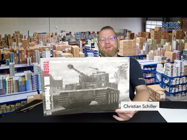 MBK unboxing #871 - 1:35 Tiger I MID. Prod. 2in1 w/cutaway parts & interior (Rye Field Model 5100)