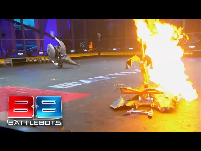 THIS IS A COMPLETE MESS | Warhead vs. Complete Control | BattleBots