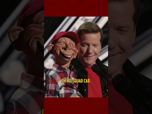 "You guys ready for the little people in the boxes?" 🎤:@jeffdunham #shorts