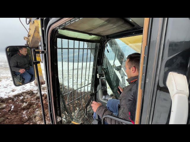 CEO Of Mega Machines Channel Operates Cat 385C With Hydraulic Hammer - Sotiriadis Construction  - 4k