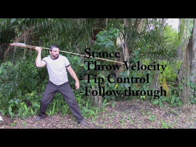How to throw the atlatl - accurate for hunting. Super Educational ATLATL instructional