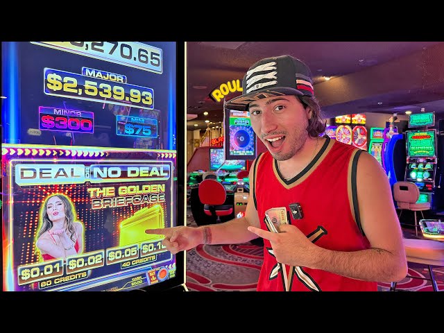 I Played A Deal Or No Deal Slot Machine In Las Vegas!