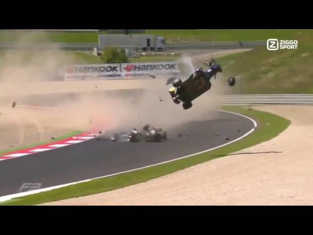 Zhi Cong Li, Ryan Tveter and Pedro Piquet accident Fia F3 Red Bull Ring slow motion.