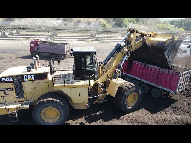 Caterpillar 992G Wheel Loader Loading Coal On Trucks With One Pass - Sotiriadis/Labrianidis Mining