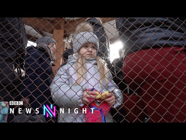 On the Polish-Ukrainian border as tens of thousands flee - BBC Newsnight