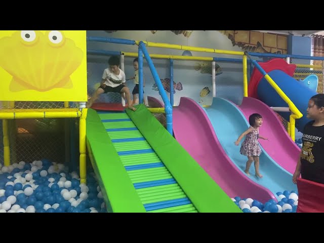 Indoor playground for kids at play center with kids fun playing ball house