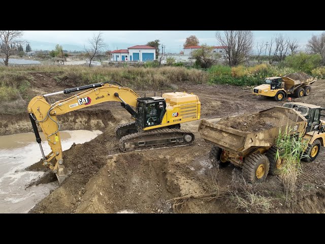 Brand New Cat 352 Excavator & 730 Articulated Trucks Widening The River Bed - Interkat SA - 4k
