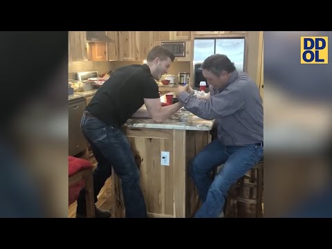 TRY NOT TO LAUGH WATCHING FUNNY THANKSGIVING FAILS VIDEOS 2022 #248