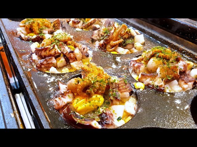 Amazing King Takokayki, Giant Takoyaki, たこ焼き, octopus bread, Korean street food