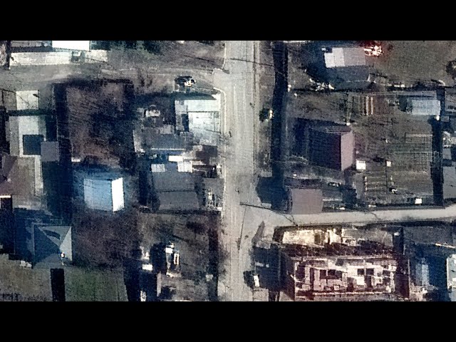 Crime de guerra ou "encenação"? Satélite revela cadáveres em Bucha, na Ucrânia