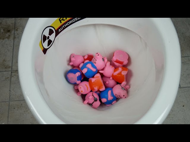 Will it Flush? - Peppa Pig Family Toys vs Toilet Experiment