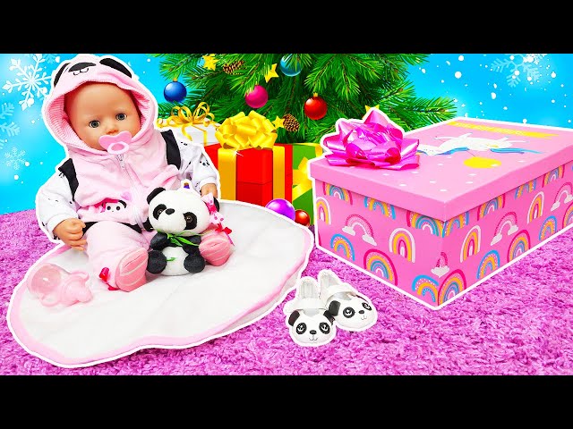 Christmas present for Baby Annabell doll. Christmas stories for kids. Videos with baby dolls.