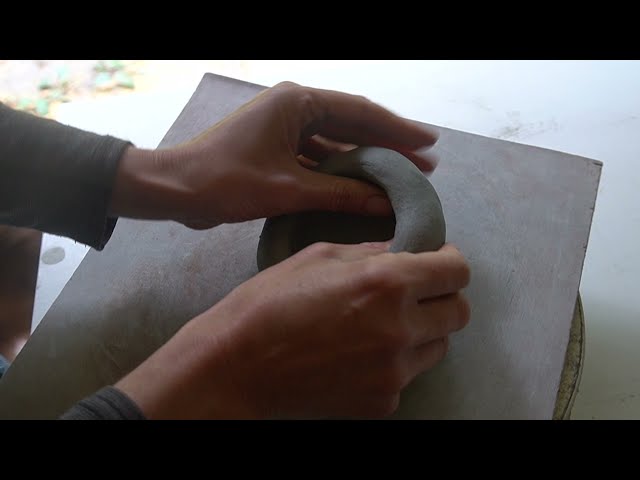 How to Make a Slump Vessel by Ceramicist Michele Bianco