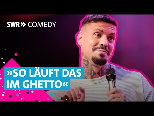 90er Hip-Hop & Bio-Deutsche in der Shisha-Bar | EMMVEE | Comedy Clash