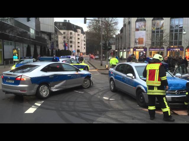 Streifenwagen-Unfall und Verfolgungsjagd: Dreharbeiten in Köln