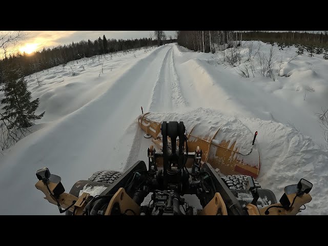 Plowing 20 cm fresh snow