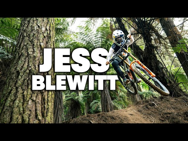 RAW MTB Jungle rippin' with Jess Blewitt | Sound Of Speed