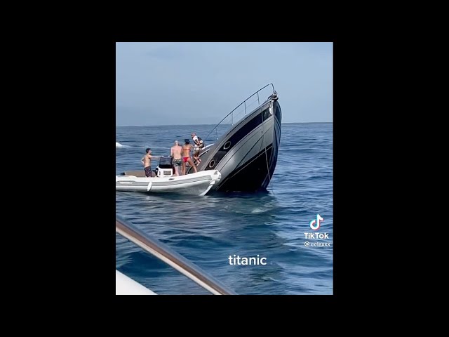 Sinking Boat In Amalfi Coast #shorts