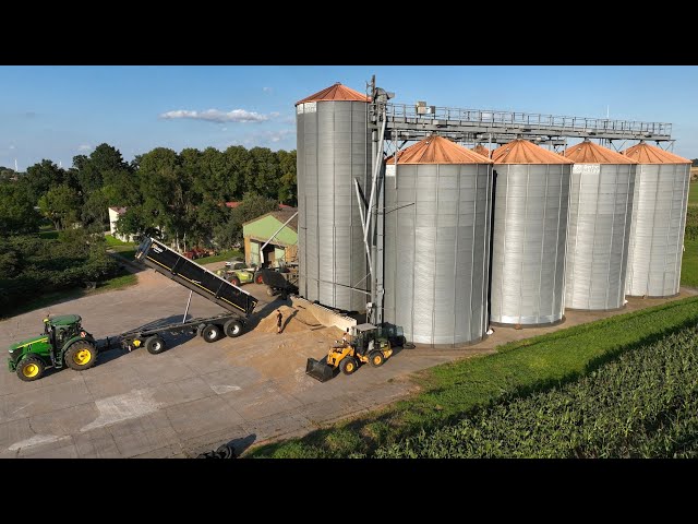 Getreideernte 2023 - 2 große Mähdrescher CLAAS LEXION 8700 TT  biggest combine harvester rye harvest